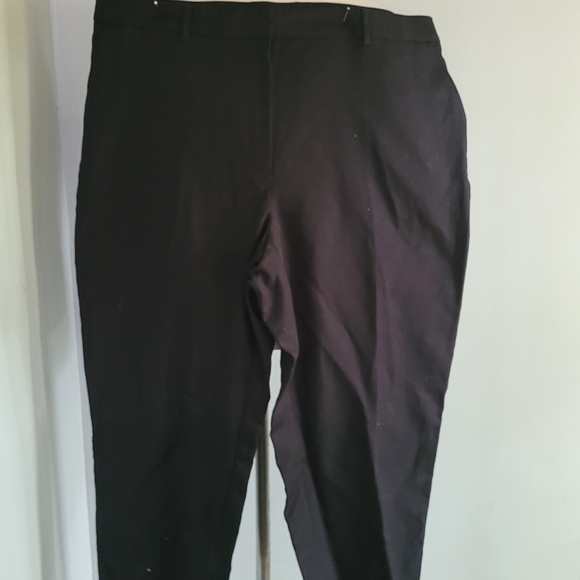 Jones New York Black Straight Leg Pants - Picture 5 of 8
